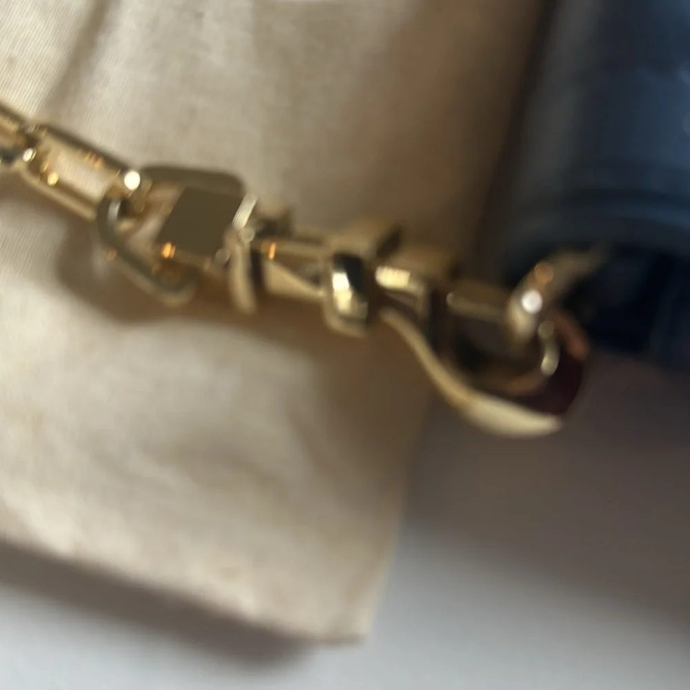 Tory Burch handbag EUC - Picture 2 of 15